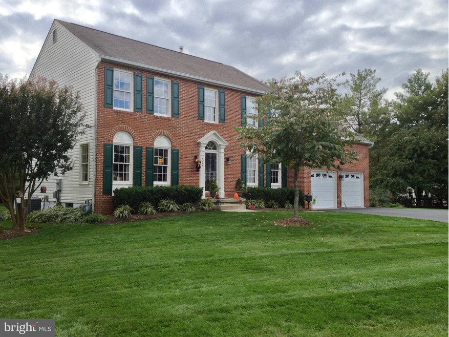 6206 Point Cir, Centreville, VA 20120 - photo 1