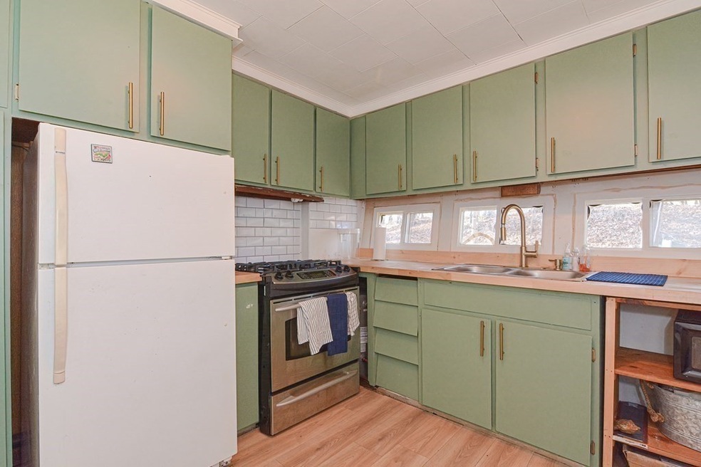 Sold $135,600 • Co-Listing Agent