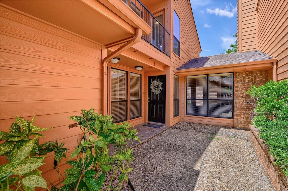 3 Village Green Ct, Denison, TX 75020 - photo 1