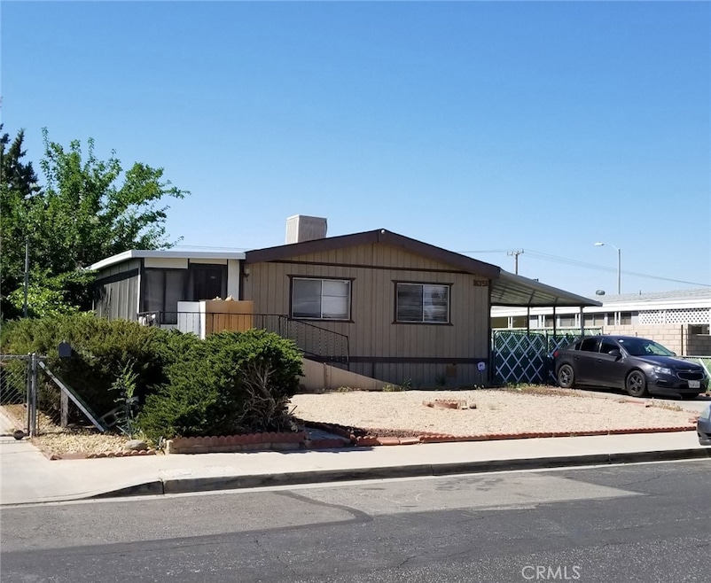 16351 Wimbleton Dr, Victorville, CA 92395 - photo 1
