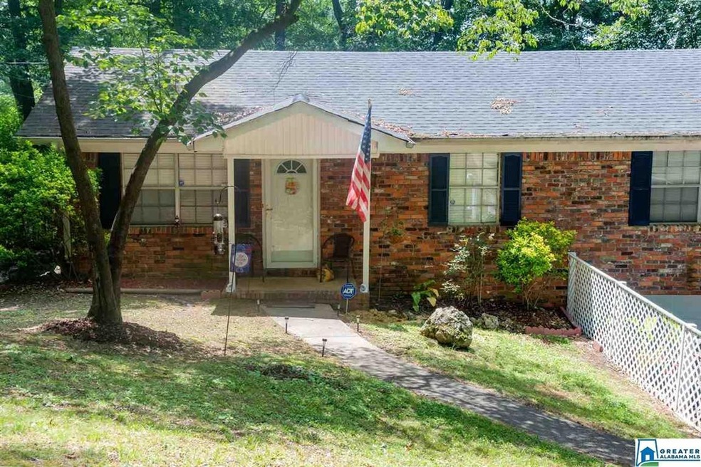 2410 Ormond Dr, Center Point, AL 35215 - photo 1