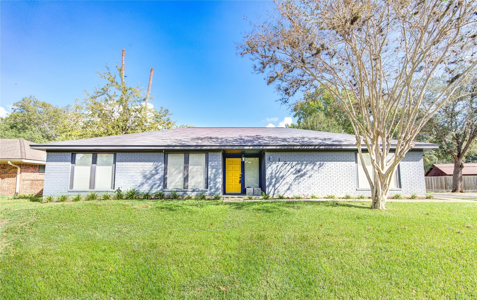 1809 Lamar Dr, Richmond, TX 77469 - photo 1