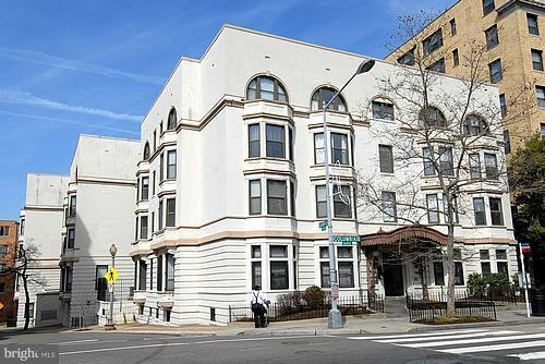 1669 Columbia Rd NW unit 213, Washington, DC 20009 - photo 1