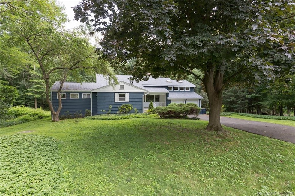 145 Jeanne Ct, Stamford, CT 06903 - photo 1