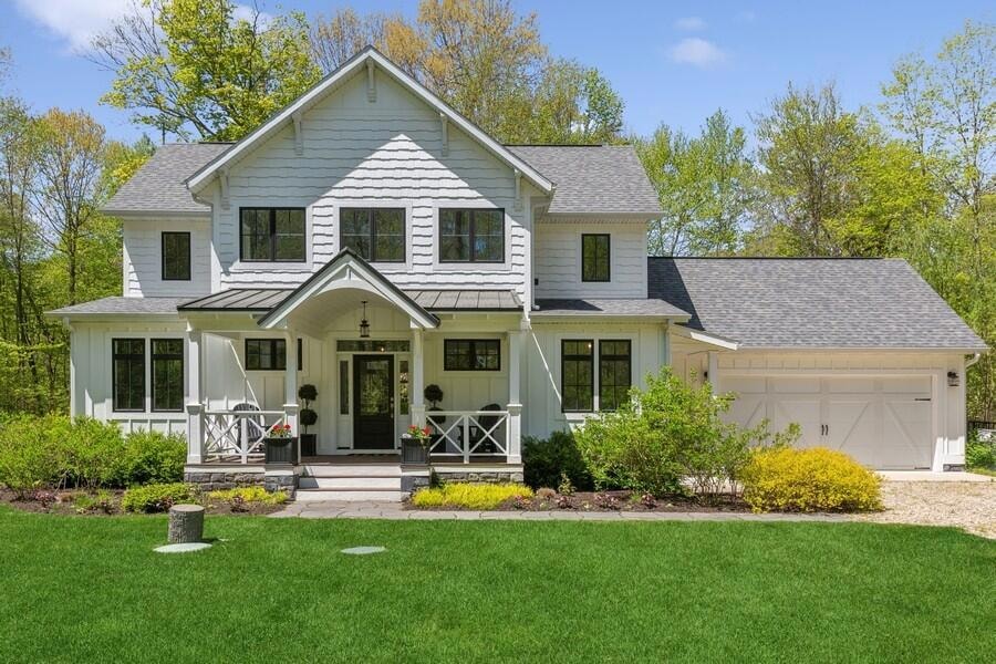 Sold $1,730,000 • Co-Listing Agent