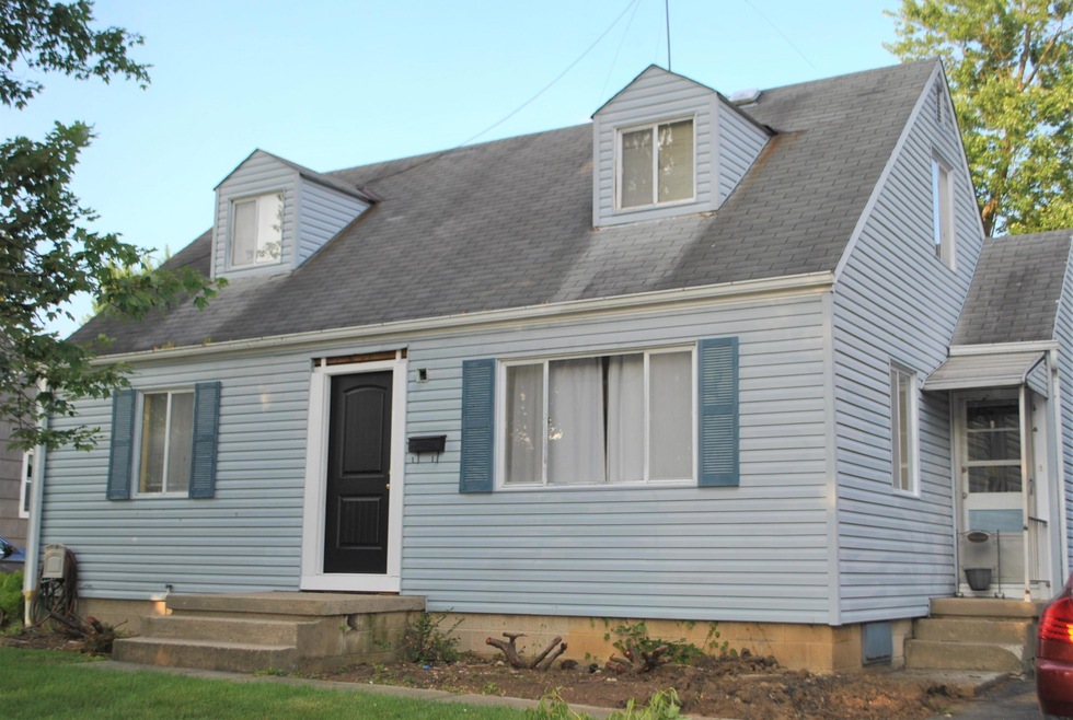 4258 Cody Rd, Columbus, OH 43224 - photo 1