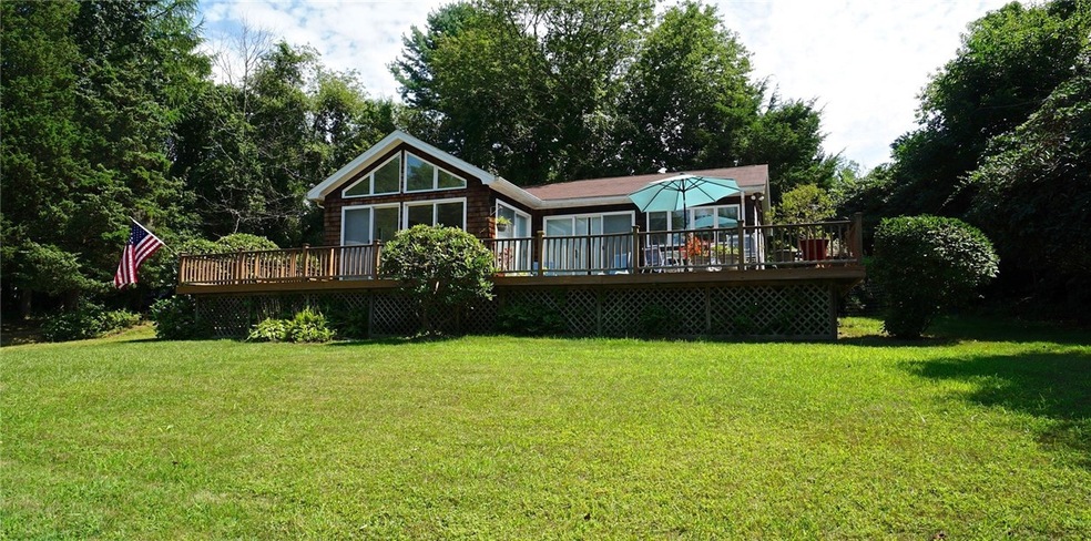 70 Reservoir Cir, Jamestown, RI 02835 - photo 1