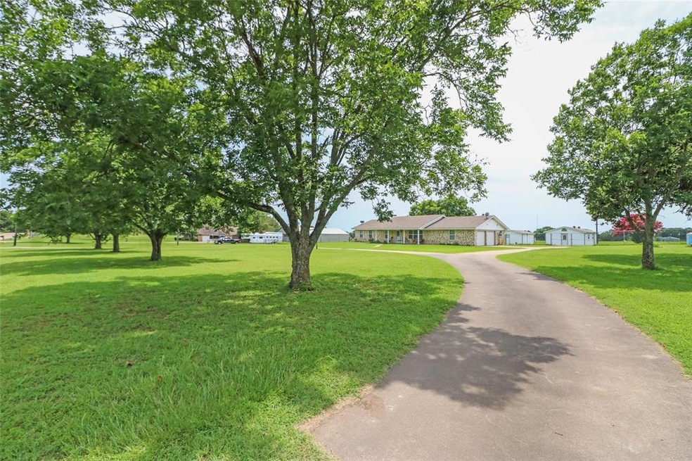 2632 County Road 425, Cleburne, TX 76031 - photo 1