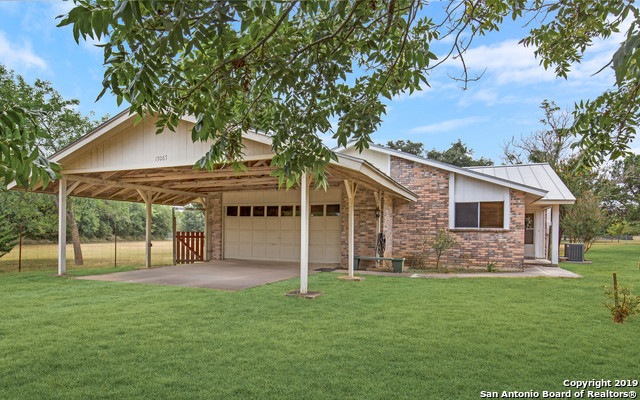 17067 Low Rd, Helotes, TX 78023 - photo 1