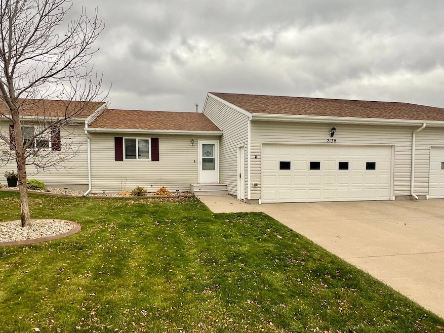 2138 14th St NW, Minot, ND 58703 - photo 1