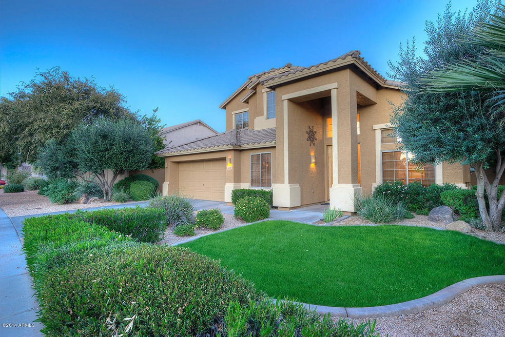 553 N Kimberlee Way, Chandler, AZ 85225 - photo 1