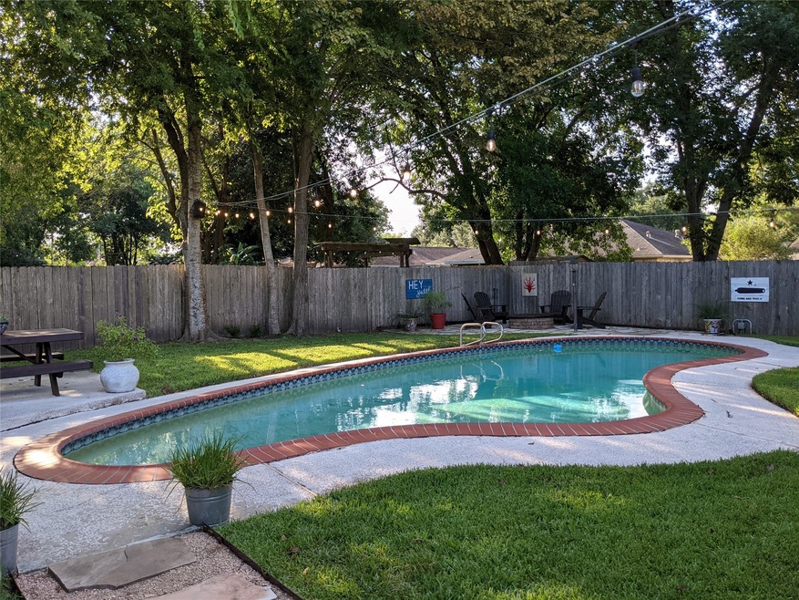 Your very own backyard paradise!