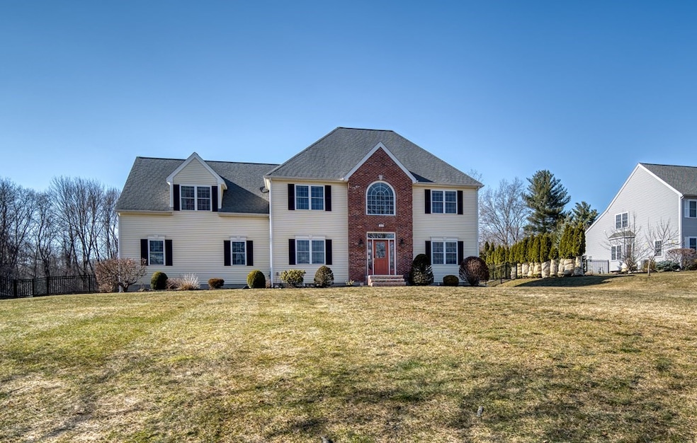 218 E Union St, Ashland, MA 01721 - photo 1