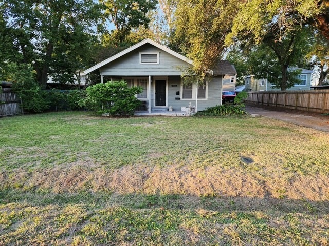 405 Lindale St, Houston, TX 77022 - photo 1