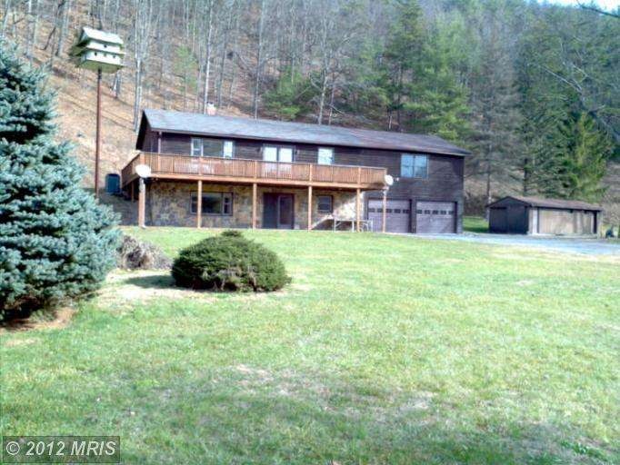 293 Empty Nest Ln, Sugar Grove, WV 26815 - photo 1