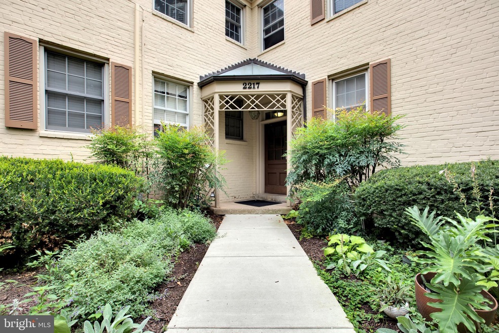 2217 Washington Ave unit 203, Silver Spring, MD 20910 - photo 1