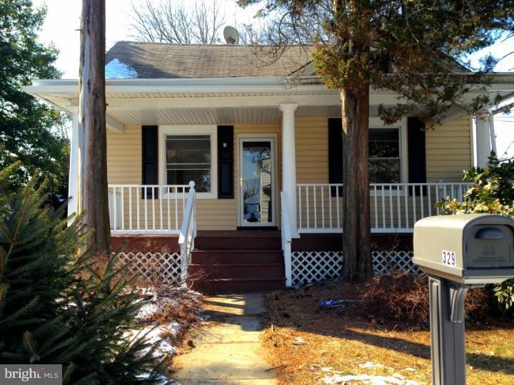 329 Fairview Rd, Woodlyn, PA 19094 - photo 1