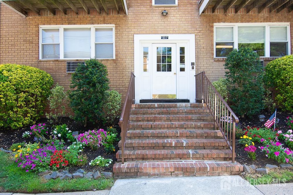 For Rent $1,810/month