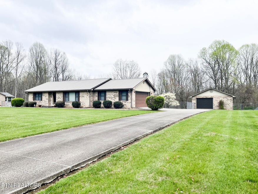 407 Earl Jones Rd, Crossville, TN 38555 - photo 1