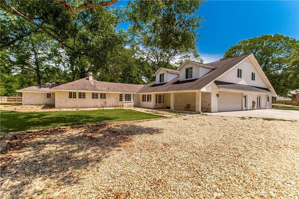 24522 Joe May Rd, Denham Springs, LA 70726