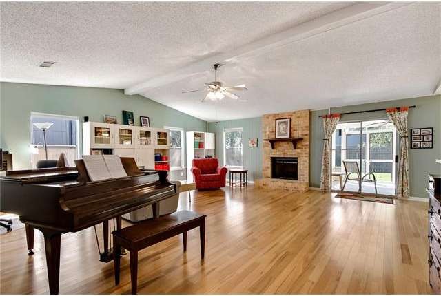 4111 Kilgore Ln, Austin, TX 78727 - photo 1