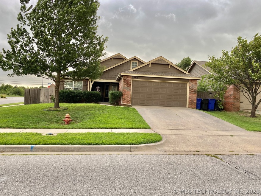 2815 N 22nd St, Broken Arrow, OK 74012 - photo 1