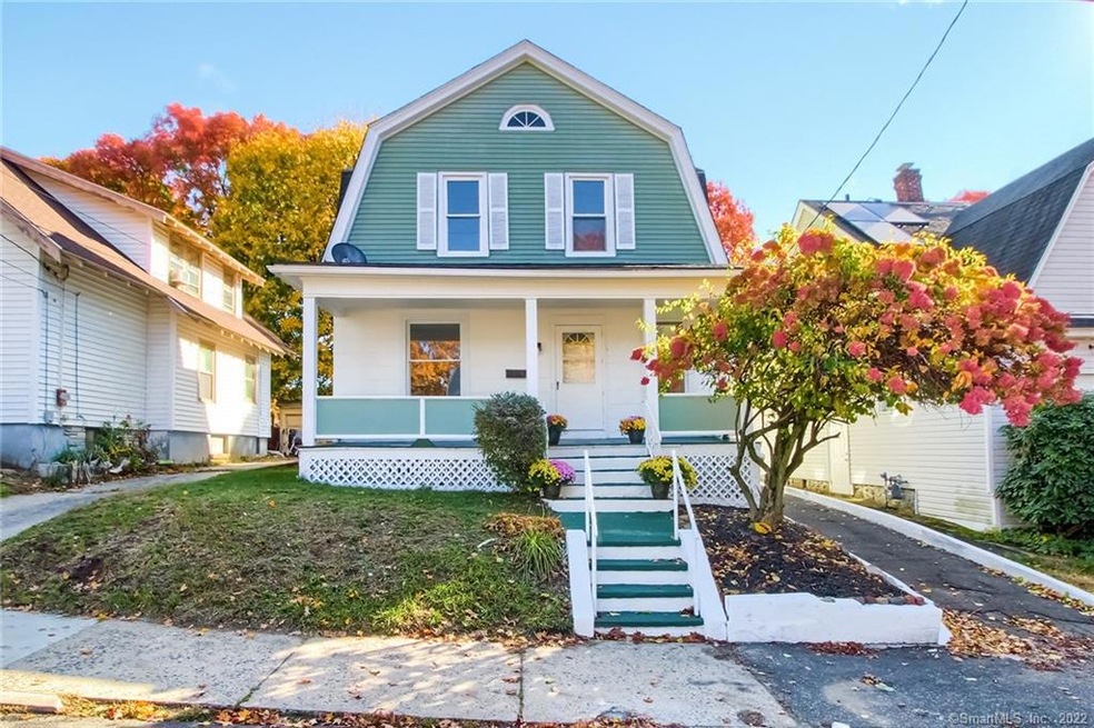 4 Oakland Ave, Waterbury, CT 06710 - photo 1