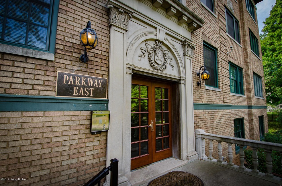 1360 Eastern Pkwy unit 5, Louisville, KY 40204 - photo 1