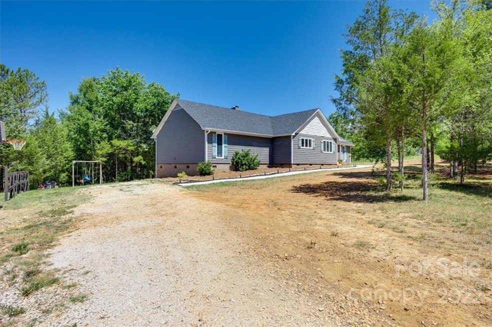 898 Mcgill Rd, Smyrna, SC 29743 - photo 1