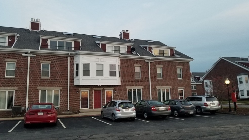 160 Quincy Shore Dr unit 115, Quincy, MA 02171 - photo 1