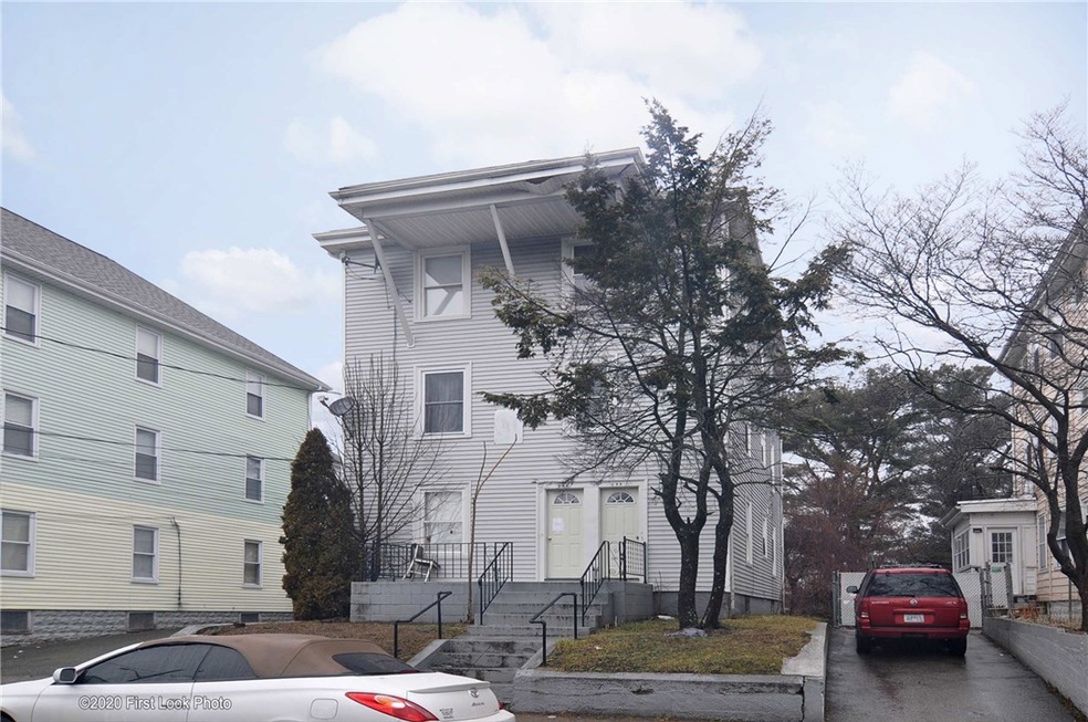 199 Sisson St, Pawtucket, RI 02860 - photo 1
