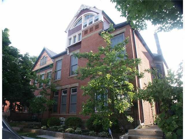 935 Dennison Ave unit 935, Columbus, OH 43201 - photo 1