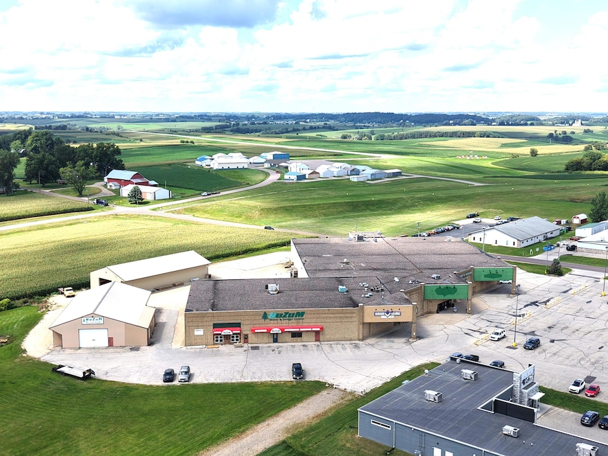 1230 N Main St, Viroqua, WI 54665 - photo 1