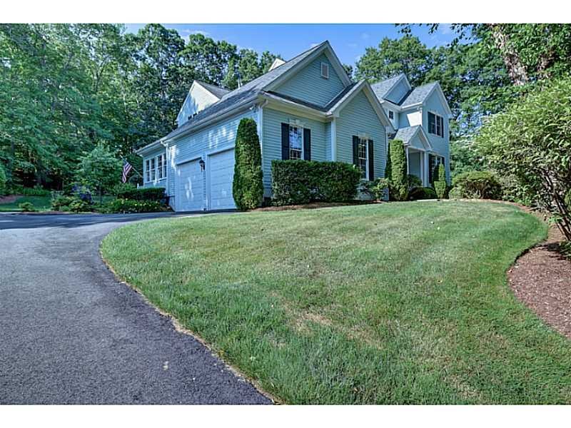 171 Douglas Dr, Saunderstown, RI 02874 - photo 1