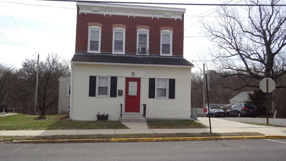 260 Bridge St unit 3, Spring City, PA 19475 - photo 1