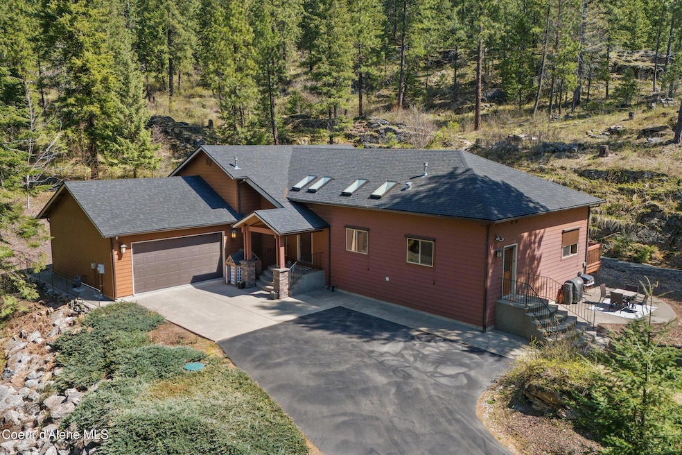 05-Aerial front of home