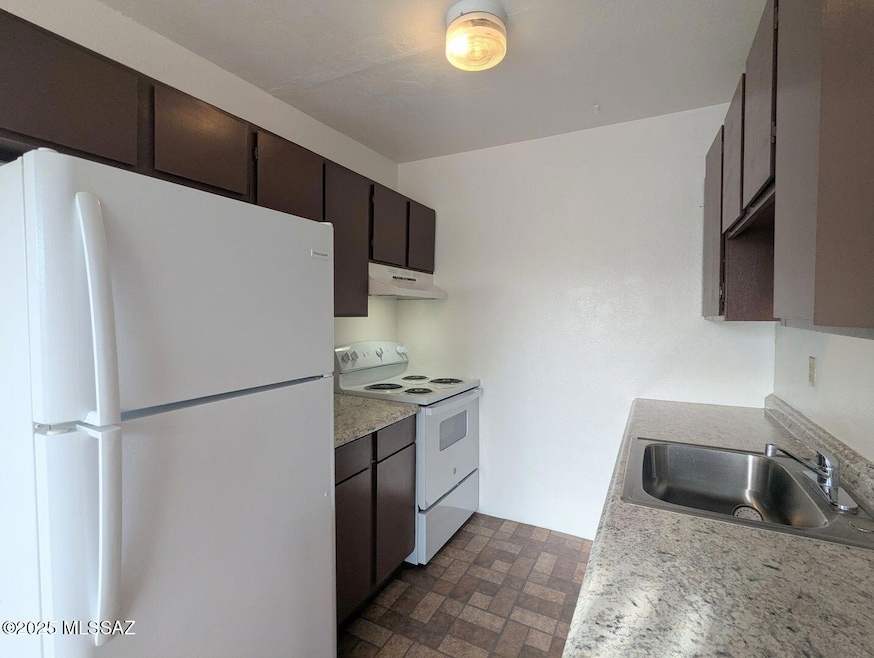 For Rent $1,045/month