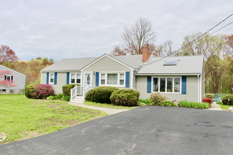 42 Sunset Dr, Burlington, MA 01803 - photo 1