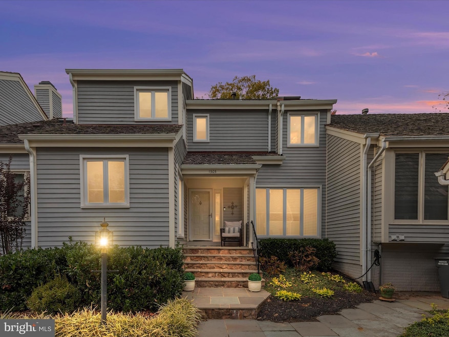 Pending $885,000 • Co-Listing Agent