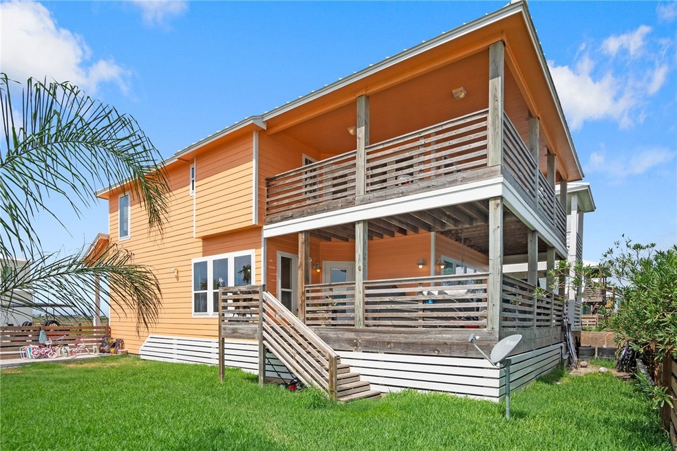 Welcome home - 525 Paradise Pointe!