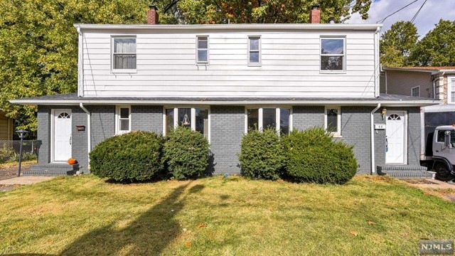 50-52 Fournier Crescent unit 52, Elmwood Park, NJ 07407 - photo 1