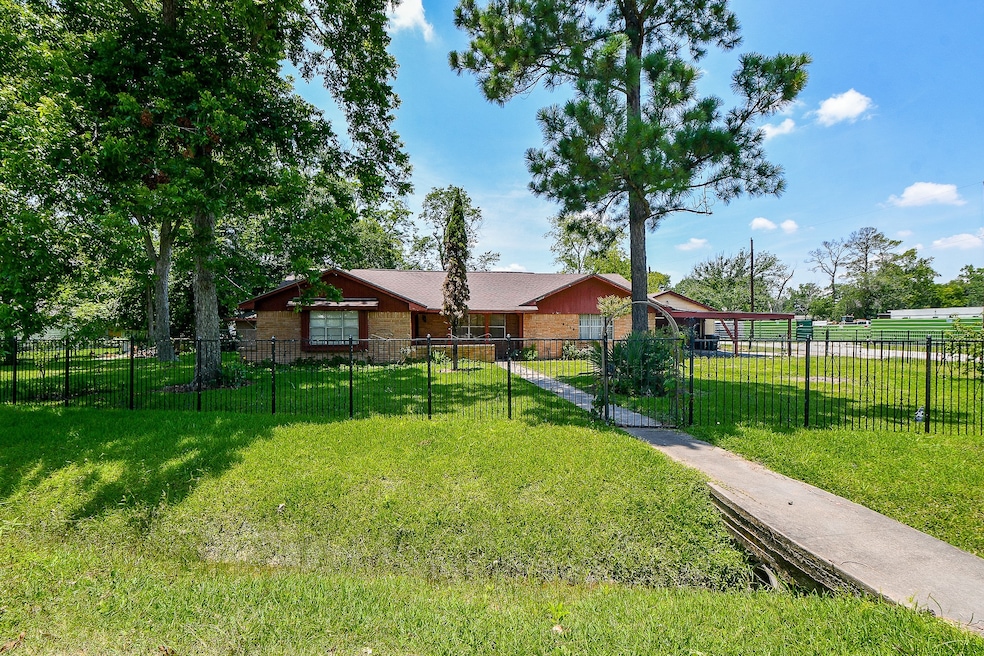 8715 Magna St, Houston, TX 77093 - photo 1
