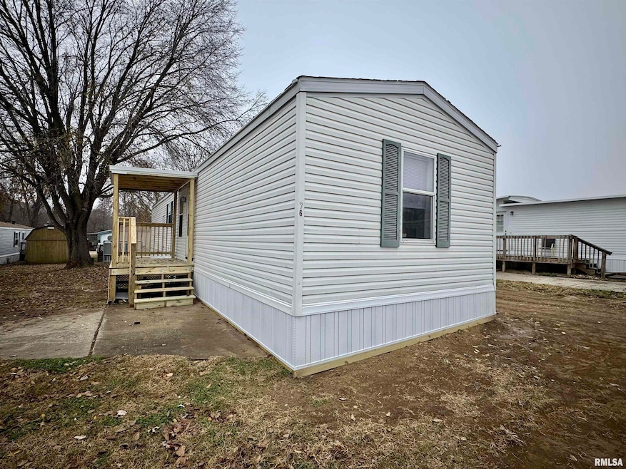 828 Jonathan Ln, Quincy, IL 62305 - photo 1