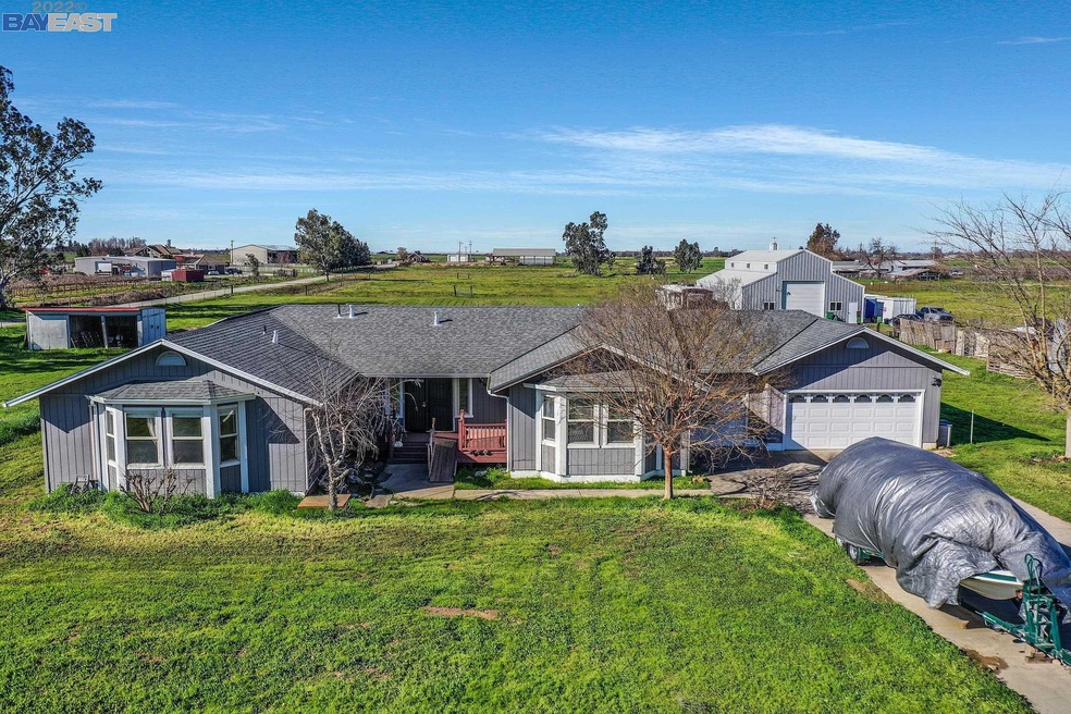 26056 N Sowles Rd, Acampo, CA 95220 - photo 1