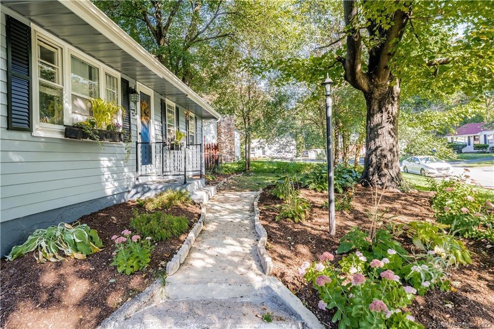 22 Cricket Rd, East Windsor, CT 06088 - photo 1