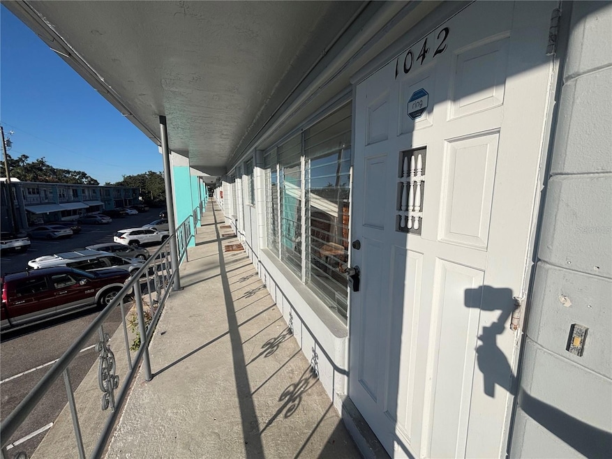 4061 55th Way N unit 1042, Kenneth City, FL 33709 - photo 1