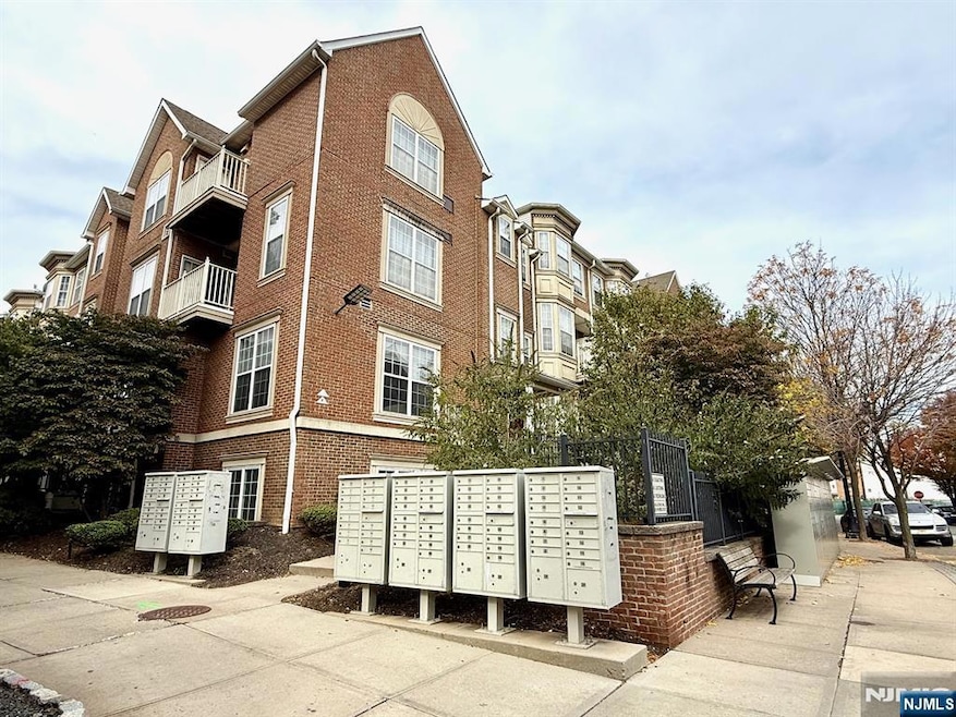 For Rent $2,875/month