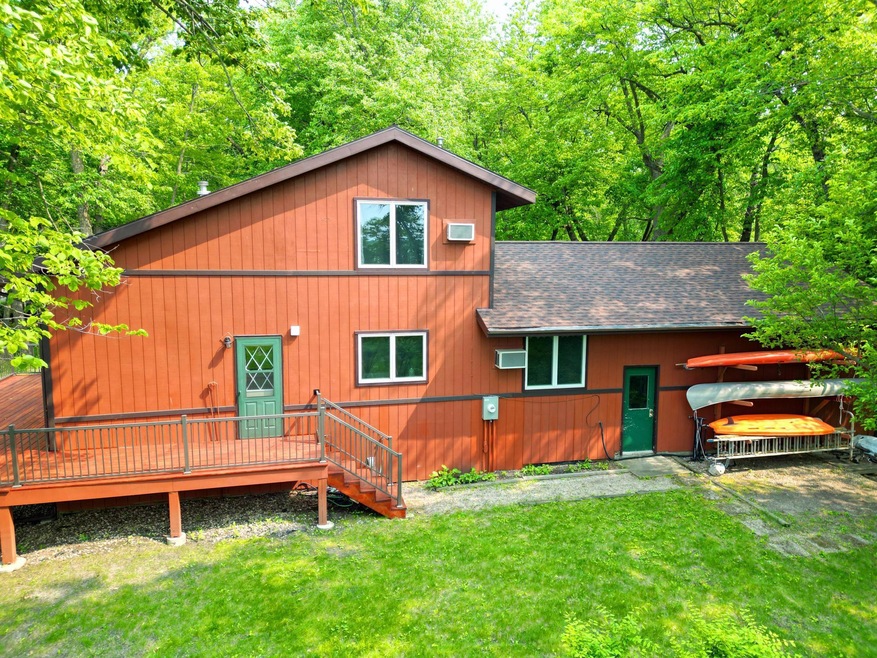 Coming Soon $599,900 • Co-Listing Agent