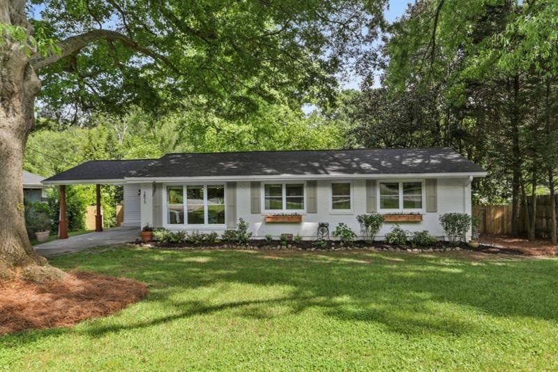 Cutest house, on cul-de-sac in the sought after Hi