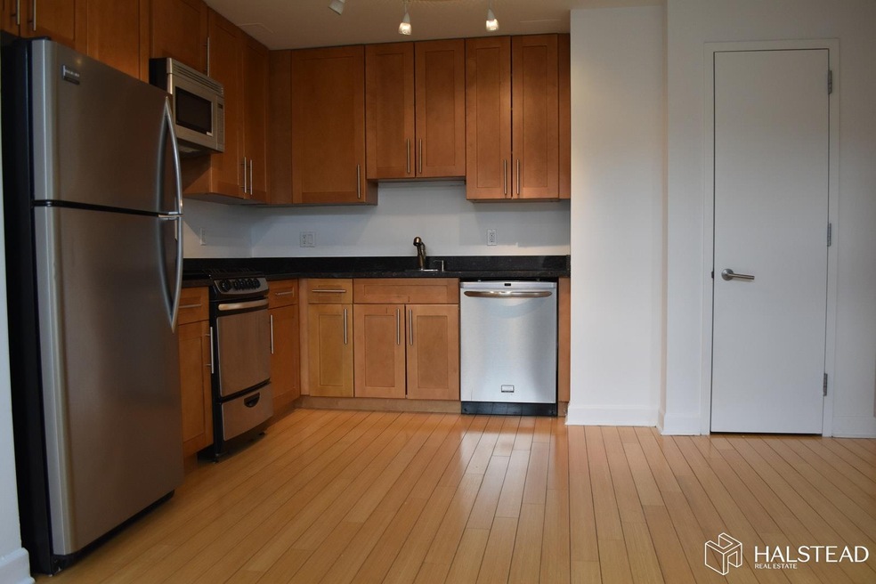 350 Wadsworth Ave unit 5A, New York, NY 10040 - photo 1